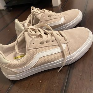 Women’s Vans Ward Sneakers